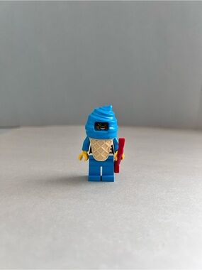 Lego City Crook Ice Minifigure